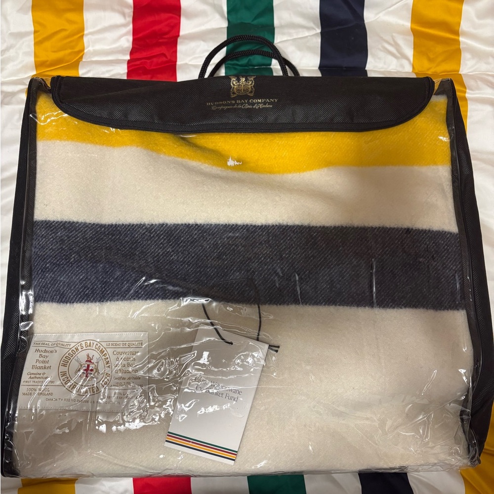 BNIB Authentic HBC Hudson’s Bay Company 6 Point Wool Blanket – Queen Size - Picture 1 of 8